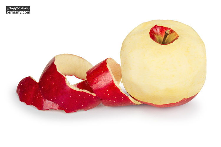 پوست سیب حاوی ترکیباتی به نام‌تری ترپرنوئید است که قادر می‌باشند سلول‌های سرطانی را از بین ببرند