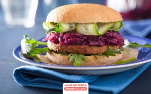 همبرگر سویا را می‌توانید کاملا گیاهی یا با ترکیب گوشت تهیه کنید.