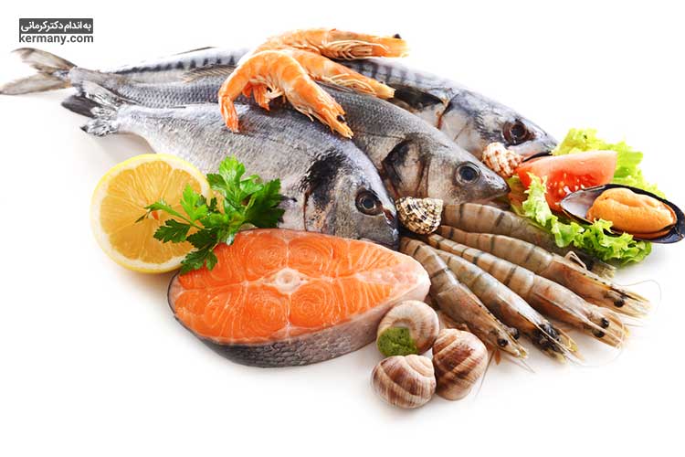 افرادی که دارای پرکاری تیروئید هستند باید از خوردن غذاهای دریایی اجتناب کنند زیرا دارای بالاترین میزان ید هستند.