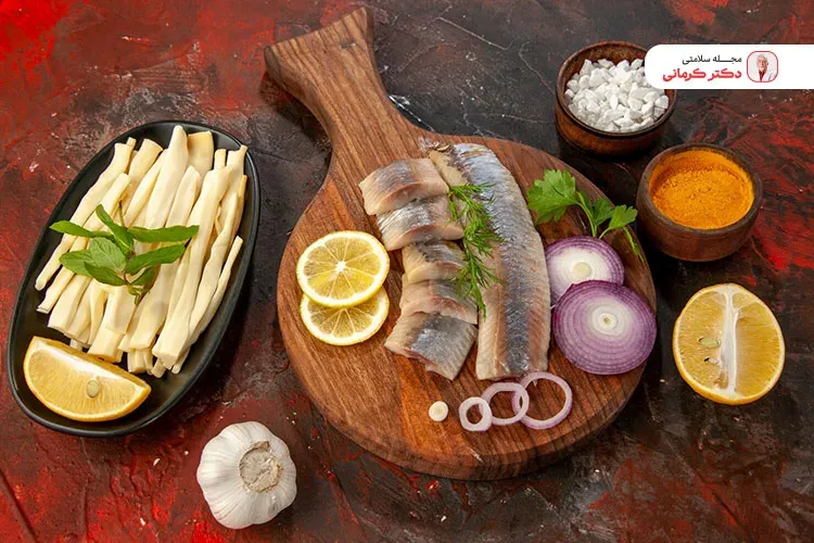 بهتر است ماهی را با پیاز خام نخورید.