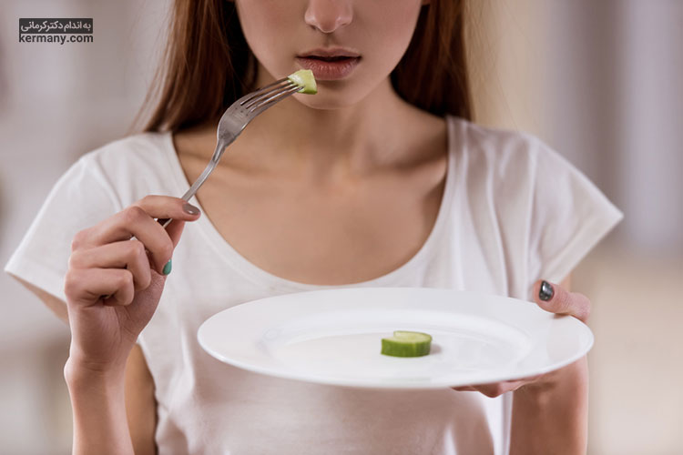 سوء تغذیه در اثر کمبود یا مصرف زیاد مواد غذایی ایجاد می‌شود.
