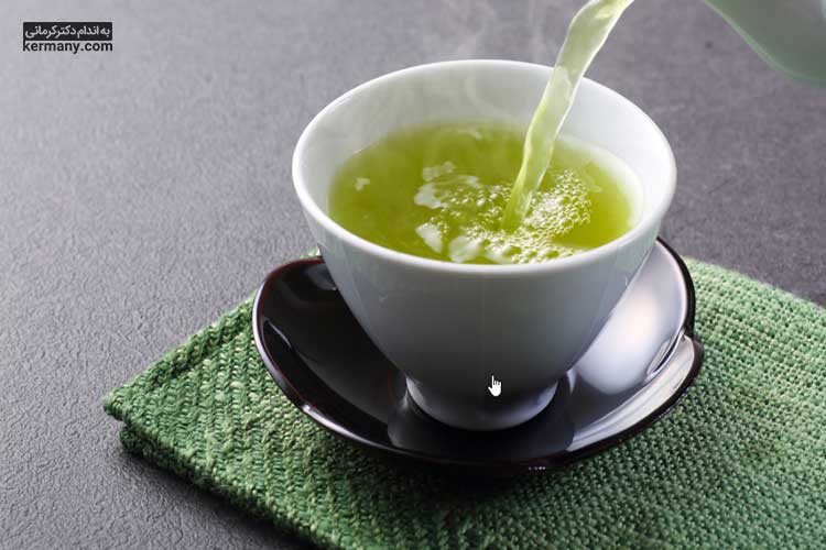 کافئین موجود در چای سبز با برخی داروها تداخل دارد.