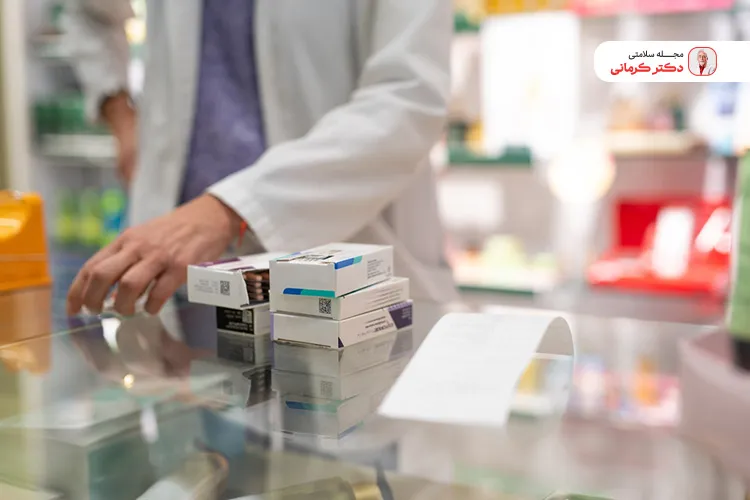 محصولات دارویی حساس به نور در تمام مراحل تولید و بسته بندی باید دور از نور مستقیم باشند.