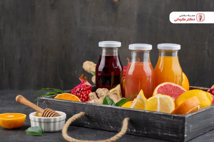 در بارداری به جای آب میوه بیرون، از آب میوه خانگی مصرف نمایید.