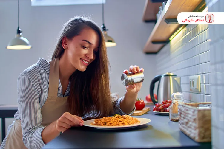 در دوره پی ام اس نیز ممکن است هوس نمک خوردن در شما زیاد شود.