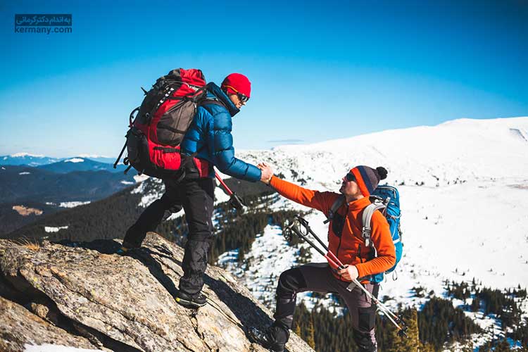 یکی از بهترین ورزشها برای لاغری، کوهنوردی است که باعث تقویت روحیه نیز می شود.