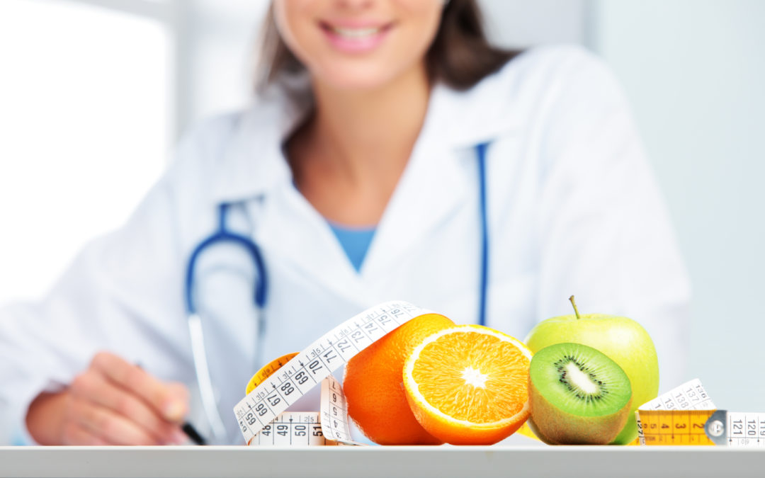 سوالاتی که باید از پزشک تغذیه خود بپرسید - 2 - پزشک تغذیه - رژیم لاغری