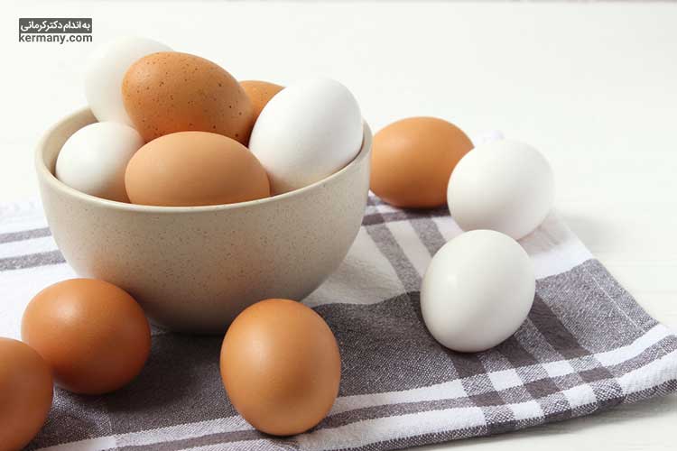 رژیم لاغری تخم مرغ می‌گوید که تخم مرغ یک رژیم پر‌پروتئین و با کیفیت است  