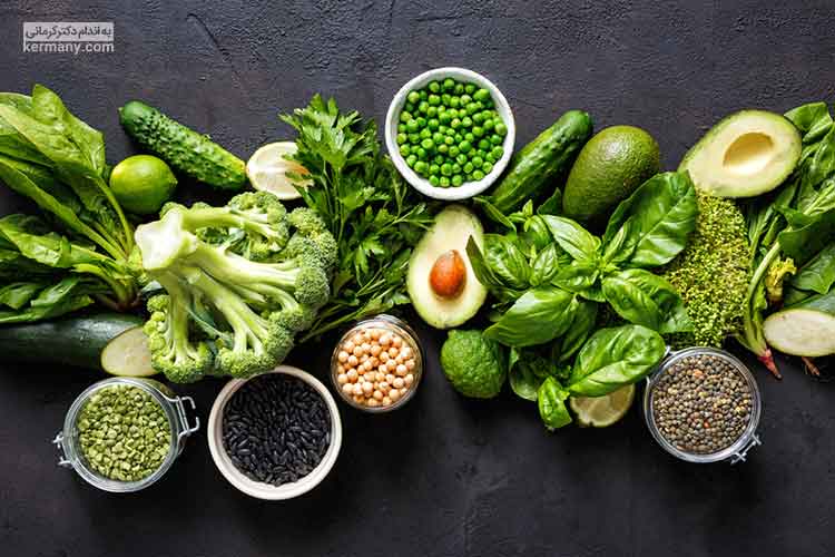 منابع پروتئین گیاهی در برخی از مواد غذایی مانند کلم بروکلی و بادام زمینی بیشتر است.