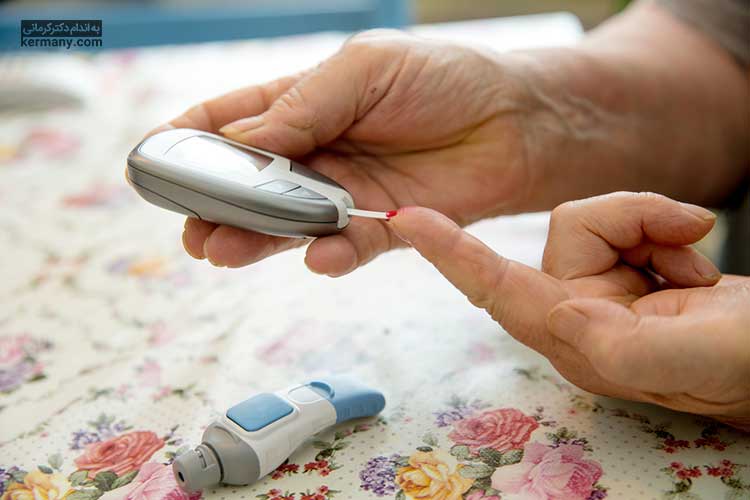 علائم و نشانه‌های دیابت نوع دوم اغلب به کندی ایجاد می‌شوند.