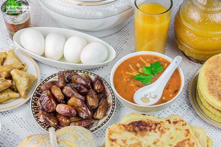 رژیم لاغری دکتر کرمانی در ماه رمضان به شما کمک میکند تا در دوران روزه داری بهترین برنامه غذایی را تدارک ببینید و دچار افزایش وزن نشوید.