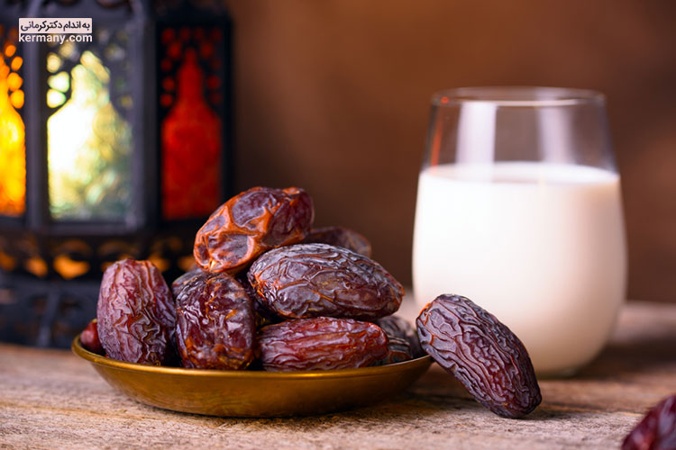 رژیم ماه رمضان چیست؟ + نمونه رژیم روزه داری دکتر کرمانی - 4 - رژیم ماه رمضان - رژیم لاغری در برنامه غذایی روزه داری باید از غذاهایی میل کنید که برای دستگاه گوارش و عملکرد بهتر روده مفید باشد.