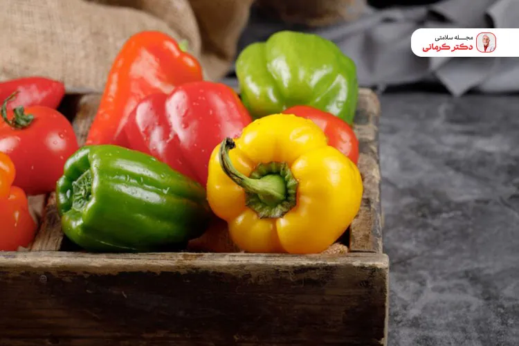 در رسپی انواع سالاد مکزیکی از فلفل دلمه رنگی استفاده کنید.