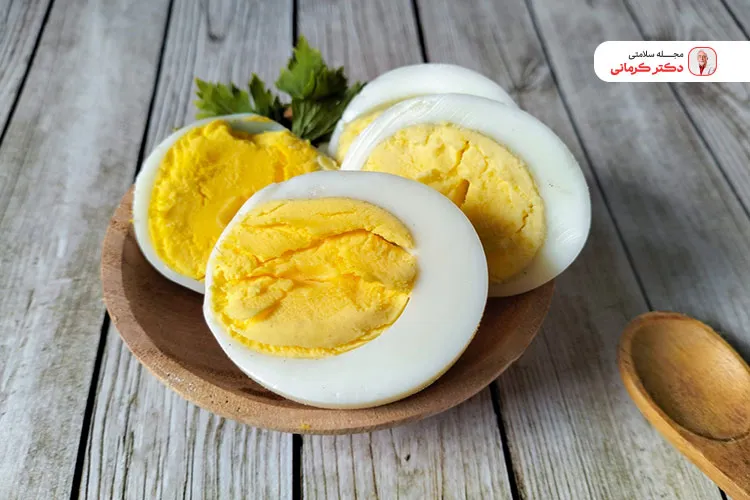 در رژیم تخم مرغ بیشتر پروتئین شما از تخم مرغ تامین می‌شود.