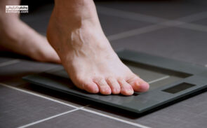 استپ وزن به این دلیل اتفاق می‌افتد که بدن شما هوشمند است و خود را با شرایط جدیدی که در ان قرار دارد هماهنگ می‌کند.