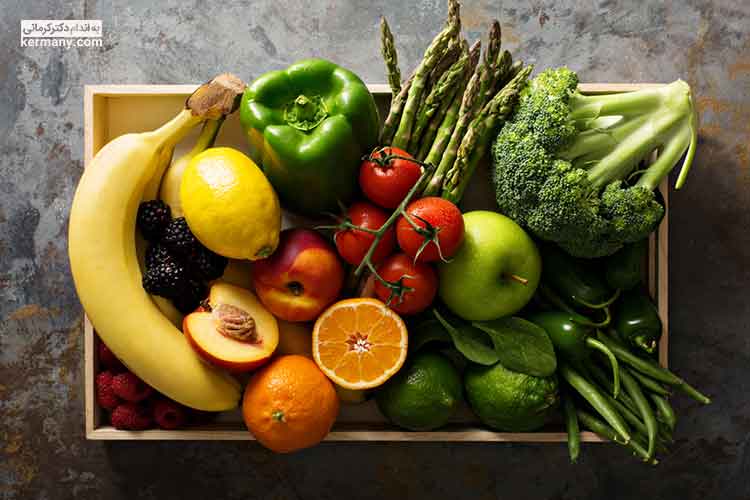 برای اینکه رژیم غذایی خود را سالم‌تر کنید، بیشتر از غذاهای گیاهی مانند میوه‌ها، سبزیجات و غلات کامل استفاده کنید.
