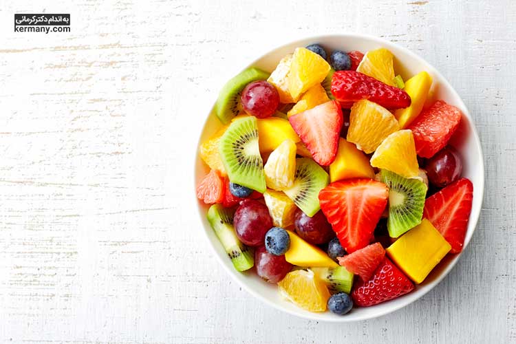 در رژیم غذایی نوتروپنیک از خوردن میوه‌های خام منع شده‌اید.
