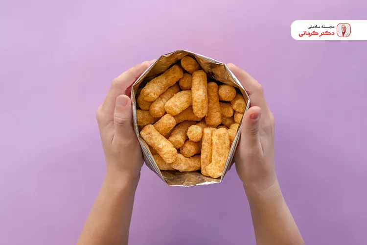 بیشتر تنقلات کارخانهای جزو غذاهای ممنوعه در تابستان هستند.