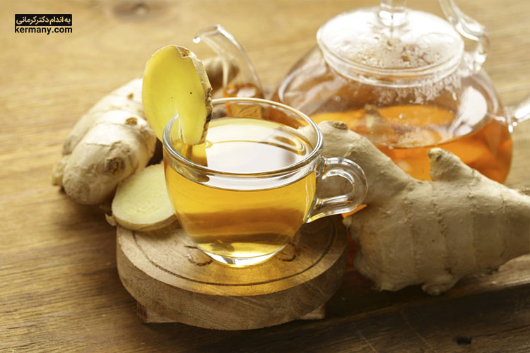 مصرف مقدار کمی چای یا دمنوش زنجبیل به درمان حالت تهوع ناشتا کمک می‌کند.
