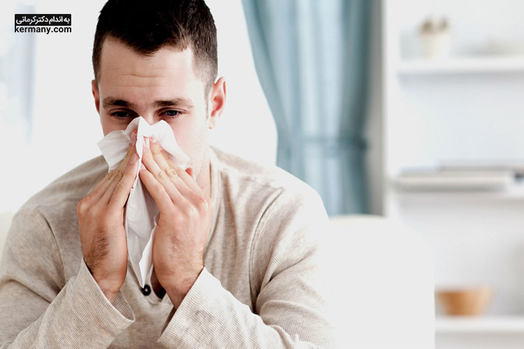 از عوارض رژیم کتوژنیک آنفولانزای کتو است که بعد از مدتی برطرف می‌شود و نشانه تغییر سوخت بدن از قند به چربی است.