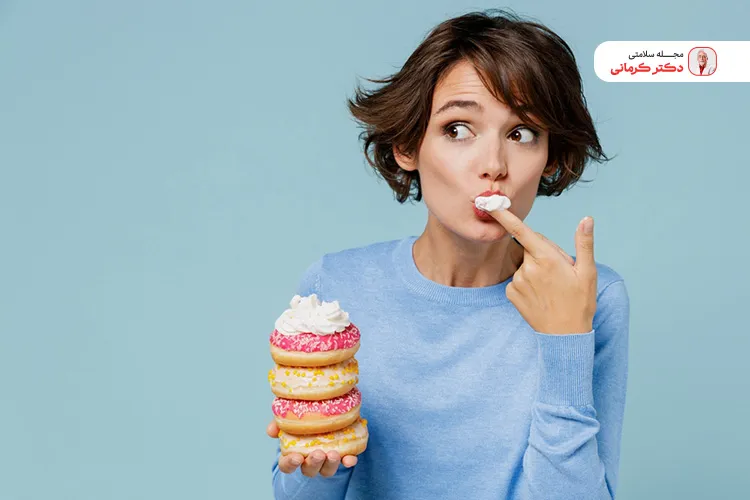 برای کاهش چربی خون مصرف شیرینی جات را کاهش دهید.