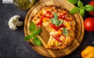 پیتزا کتویی در مقایسه با بقیه‌ی پیتزاها دارای کربوهیدرات کم‌تری است