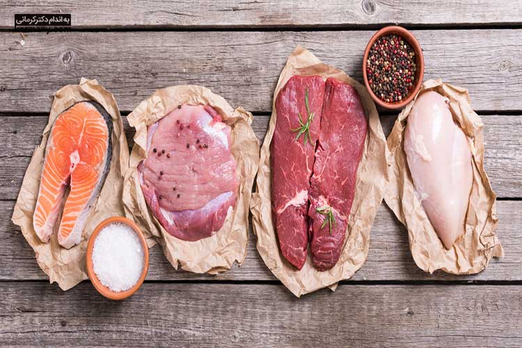 مواد غذایی پروتئینی مانند گوشت گاو و مرغ سرشار از الکارنیتین است.