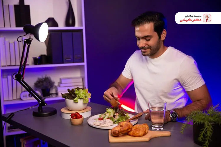 شام شب امتحان باید سبک و بدون چربی‌های مضر باشد.