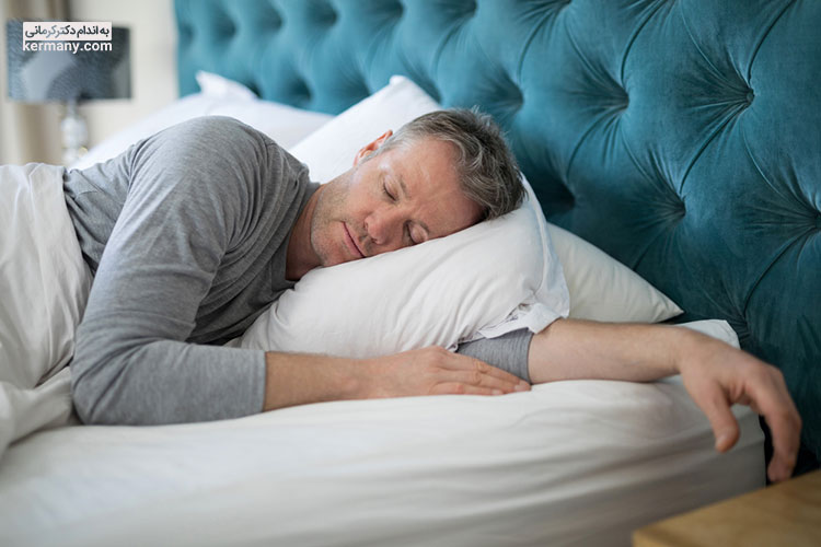 خواب کافی و منظم به کاهش وزن سریع و سالم به متابولیسم درست و لاغری سریع کمک می‌کند.
