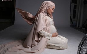 روزه در بارداری و شیردهی به سلامت مادر و کودک بستگی دارد و طبق نظر پزشک ممکن است منع شود.