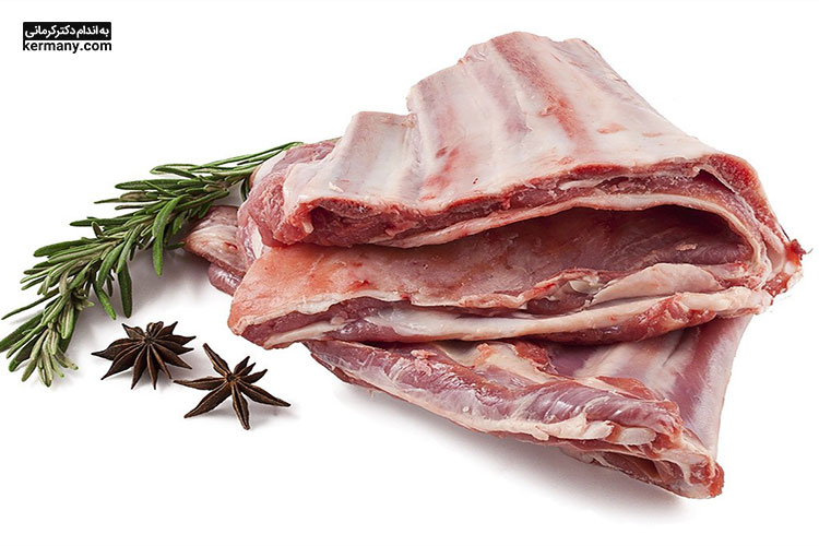 برای کش‌دار شدن و غلظت بیشتر آش گوشت بهتر است از گوشت گردن یا دنده گوسفندی استفاده کنید.