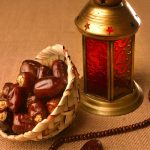 بر اساس طب سنتی و ماه رمضان، مصرف مواد غذایی گیاهی و آبدار برای رفع تشنگی و ضعف بهترین راه حل است.