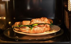 غذاهایی هستند که نباید دوبار گرم شود زیرا موجب مسمومیت غذایی خواهند شد.