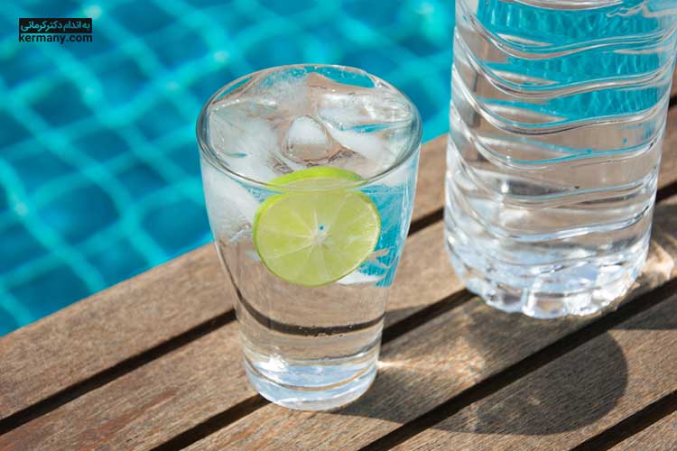 برای جلوگیری از توقف کاهش وزن در رژیم کتوژنیک آب بیشتری بنوشید.