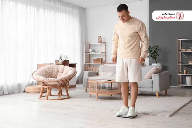 ساده ترین راه وزن کشی در ماه رمضان قبل از افطار است.