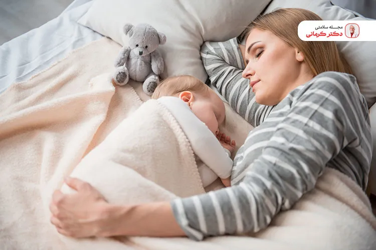 خواب کافی به روند کاهش وزن مادر بعد از زایمان کمک می‌کند.