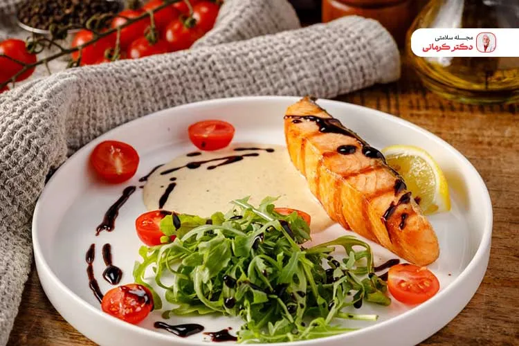 استفاده از بشقاب کوچکتر به جلوگیری از پرخوری عصبی کمک می‌کند.