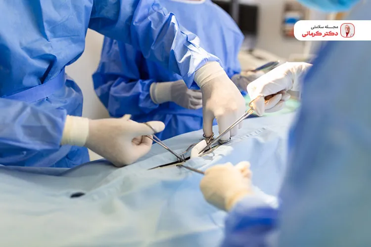 در آخرین مراحل درمان گودی کمر حاد باید جراحی انجام شود.