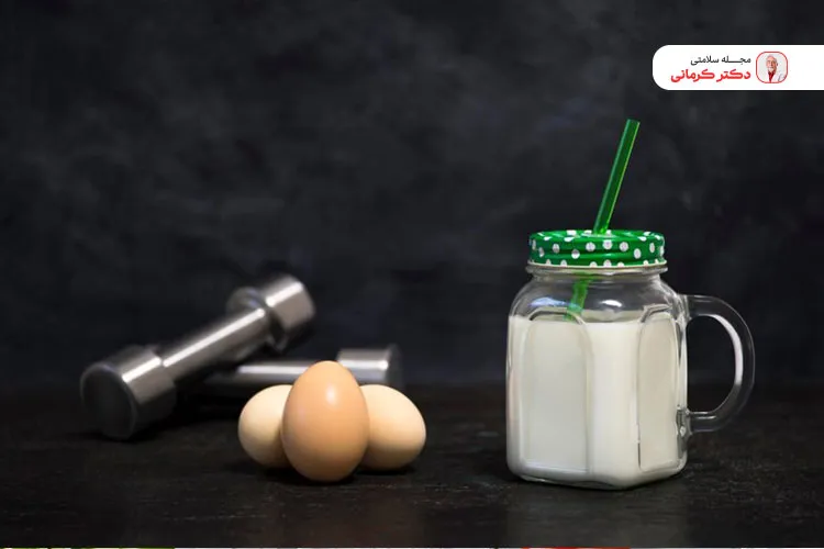 در رژیم غذایی بعد از اسلیو معده تخم مرغ پخته یا له شده و شیر کم چرب مجاز است.