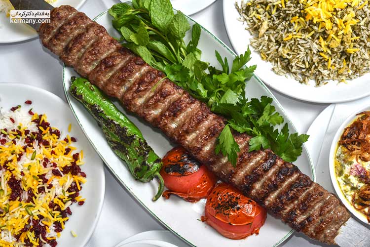 طرز تهیه کباب کوبیده اصیل ایرانی با طعم رستورانی - 1 - طرز تهیه کباب کوبیده - آشپزی رژیمی