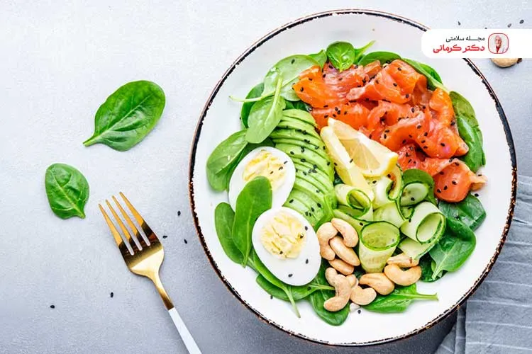 از فواید رژیم کم کربوهیدرات کاهش قند خون است. 