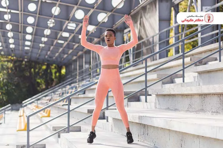 حرکت برپی از جمله حرکات ورزشی ساده برای چربی سوزی قسمت شکم است.