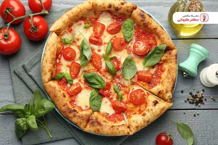 برای تهیه پیتزا مارگاریتا رژیمی از موزارلای کم چرب استفاده کنید.