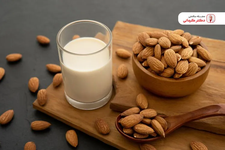 شیر بادام برای کمک به پاکسازی پوست