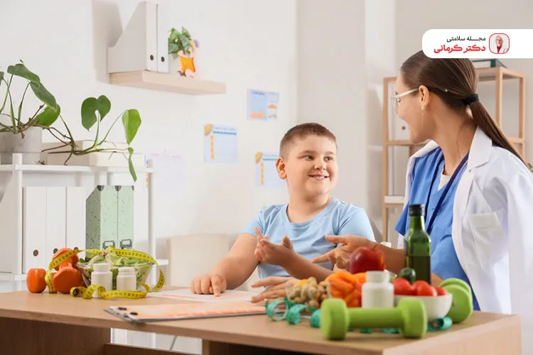 بزرگسالان باید خودشان الگوی تغذیه سالم برای کودکان باشند تا مانع چاقی آنها شوند.