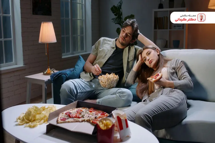 مصرف غذا در ساعات نامنظم و نامناسب موجب افزایش وزن خواهد شد.