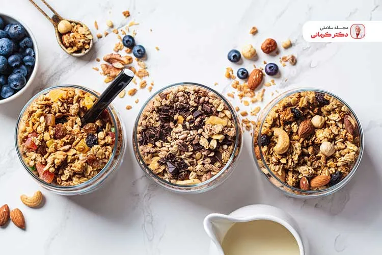 گرانولا میان وعده مغذی! granola 8 گرانولا را میتوانید با ترکیبهای متنوع تهیه کنید.