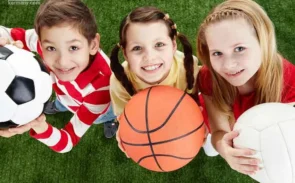 افزایش تحرک و فعالیت کودکان از اضافه وزن و ابتلا به بیماری های مرتبط با چاقی در آینده جلوگیری میکند.