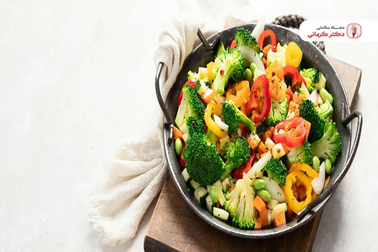 برای جلوگیری از چاقی بعد از ازدواج در کنار وعده‌ غذایی بشقاب سبزیجات داشته باشید.