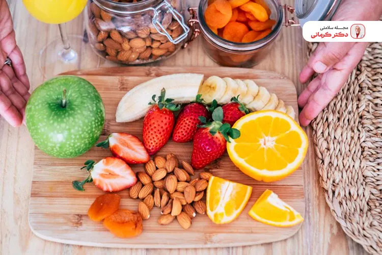 در یک برنامه غذایی سالم برای زنان خانه دار مواد مغذی باید اولویت باشند.